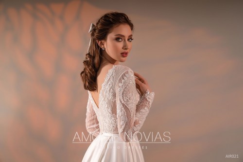 https://amore-novias.com/images/stories/virtuemart/product/AIR021       (3).jpg